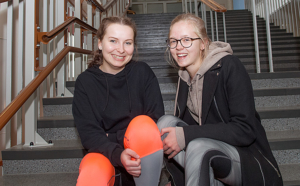 Rosa-Liina Vilén ja Laura Virtanen.
